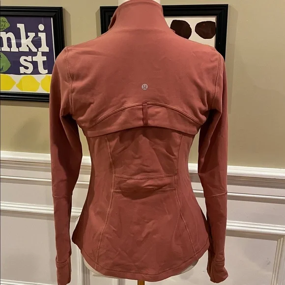 Lululemon Define Jacket in Spanish Rose - Picture 6 of 8